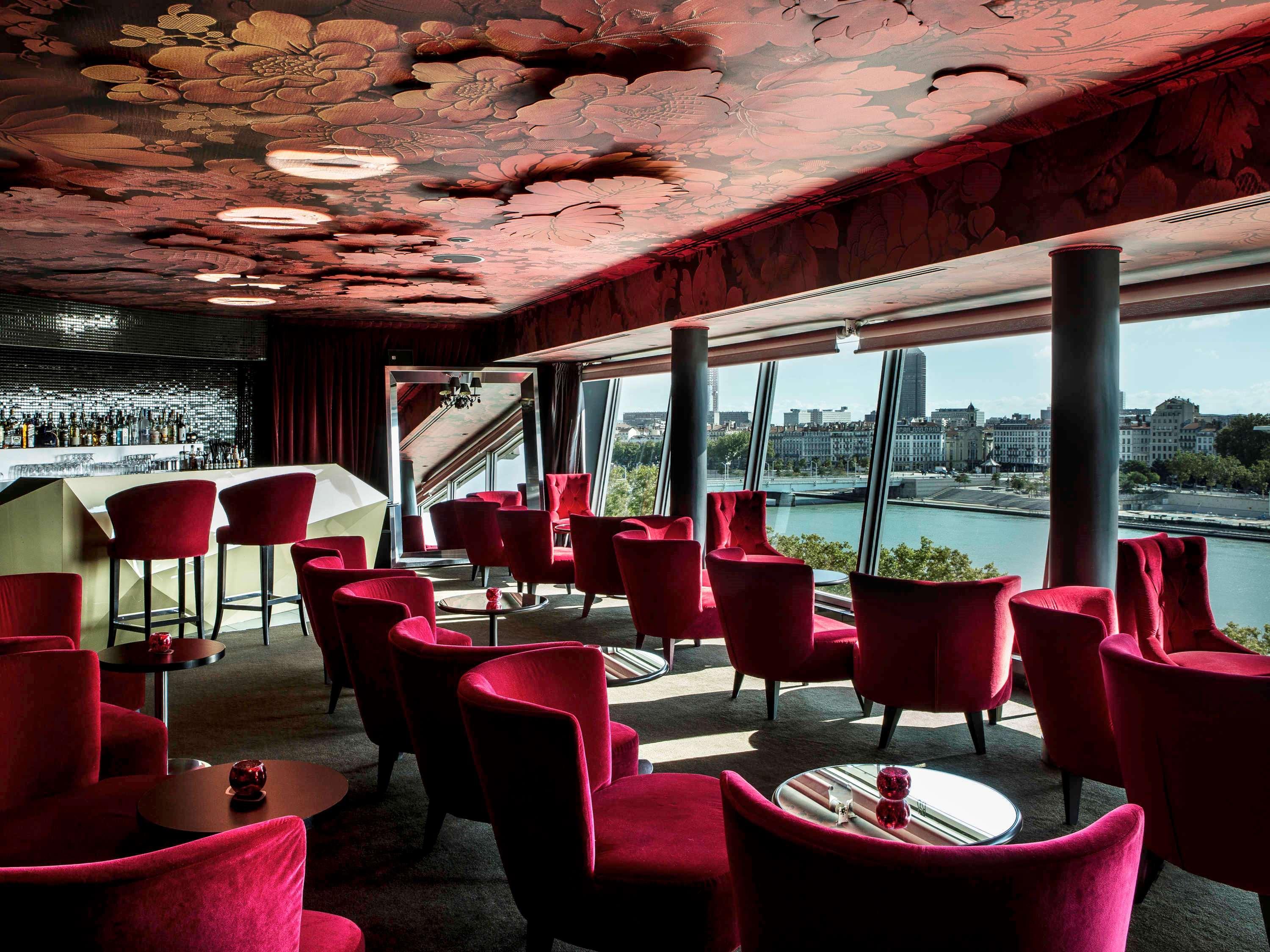 Sofitel Lyon Bellecour Hotel Luaran gambar The bar at the 101 bar
