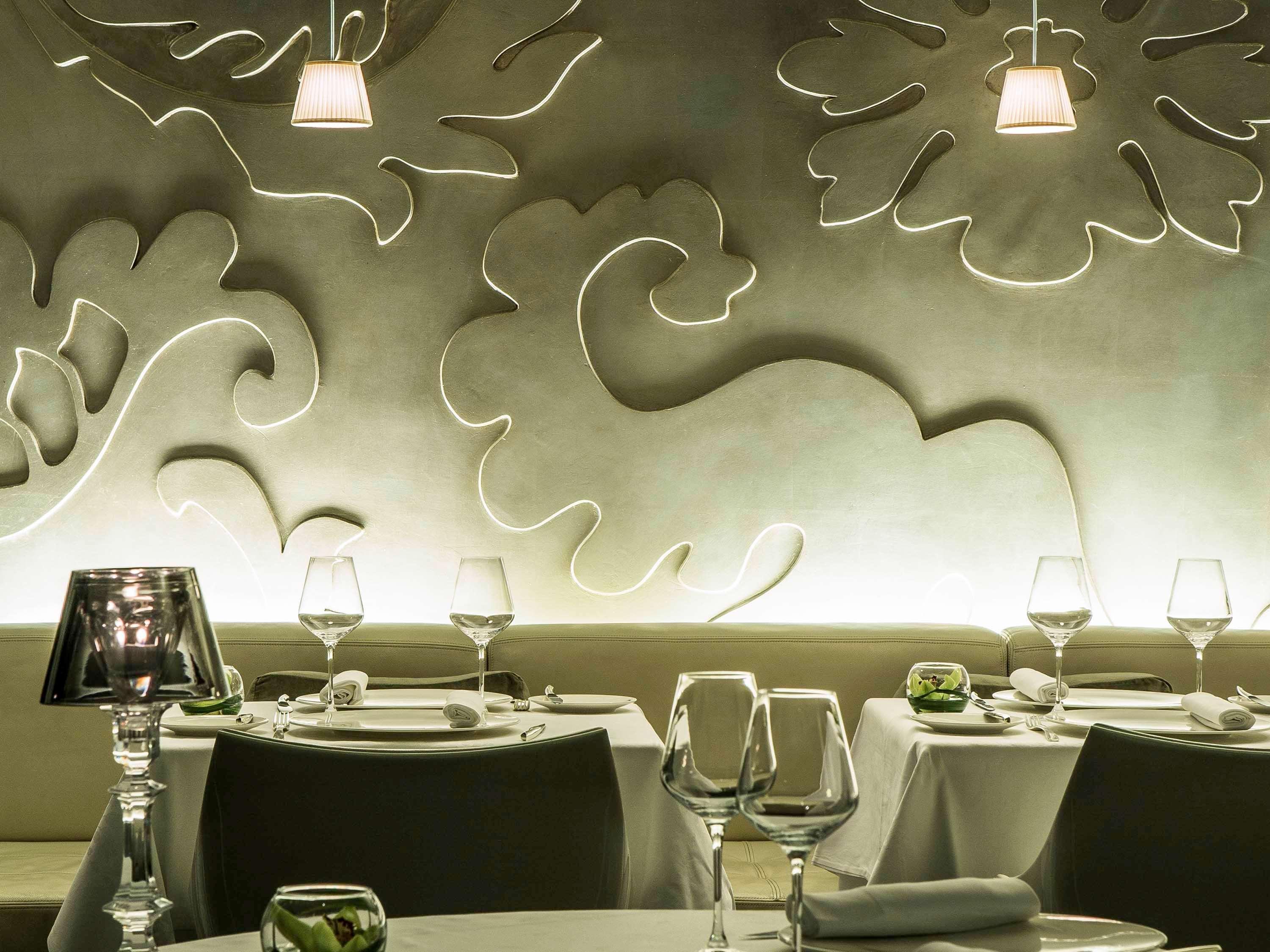 Sofitel Lyon Bellecour Hotel Luaran gambar Interior of the restaurant