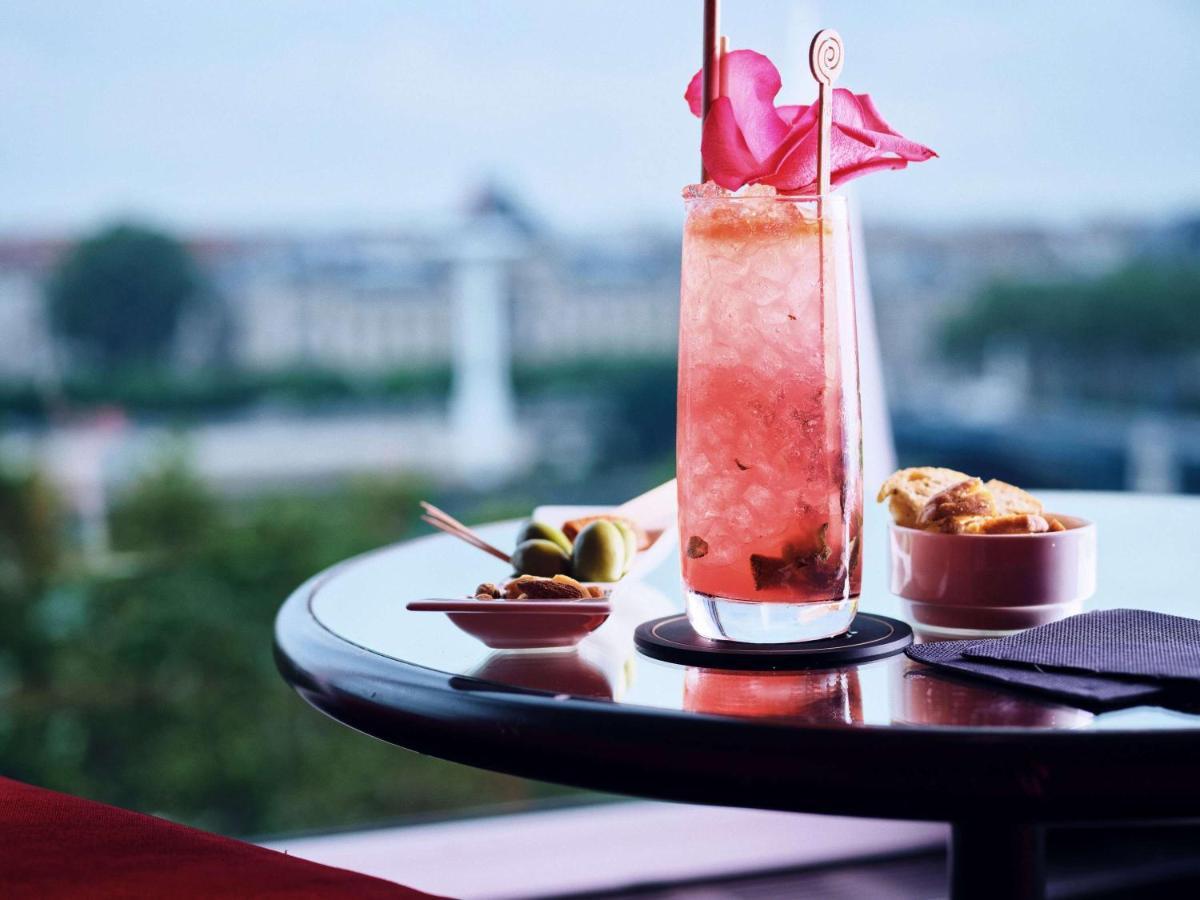 Sofitel Lyon Bellecour Hotel Luaran gambar A French 75