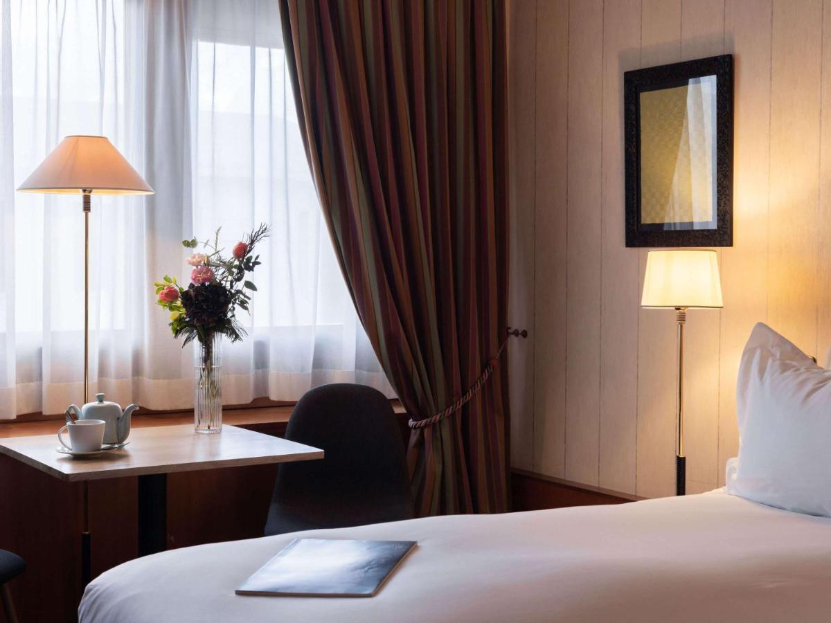 Sofitel Lyon Bellecour Hotel Luaran gambar A room at the hotel