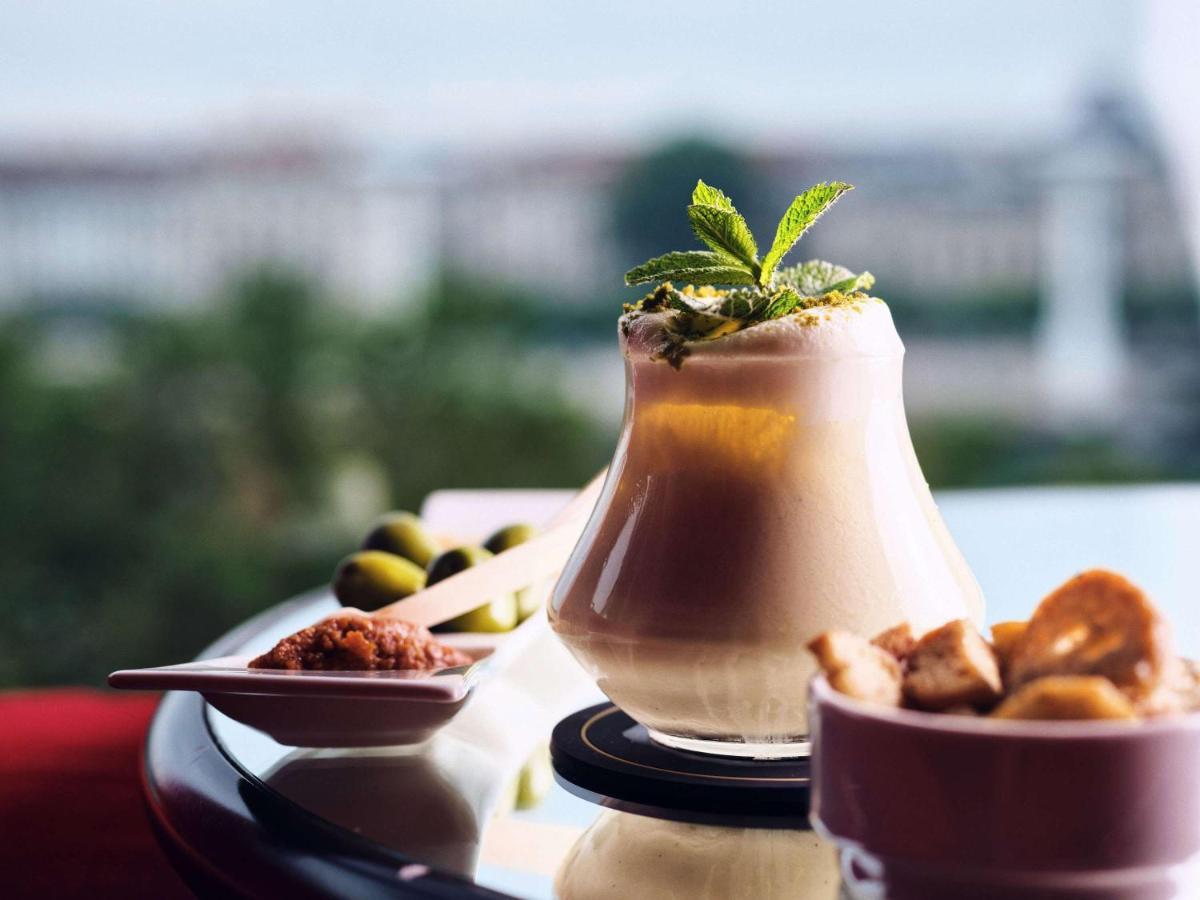 Sofitel Lyon Bellecour Hotel Luaran gambar A glass of boza