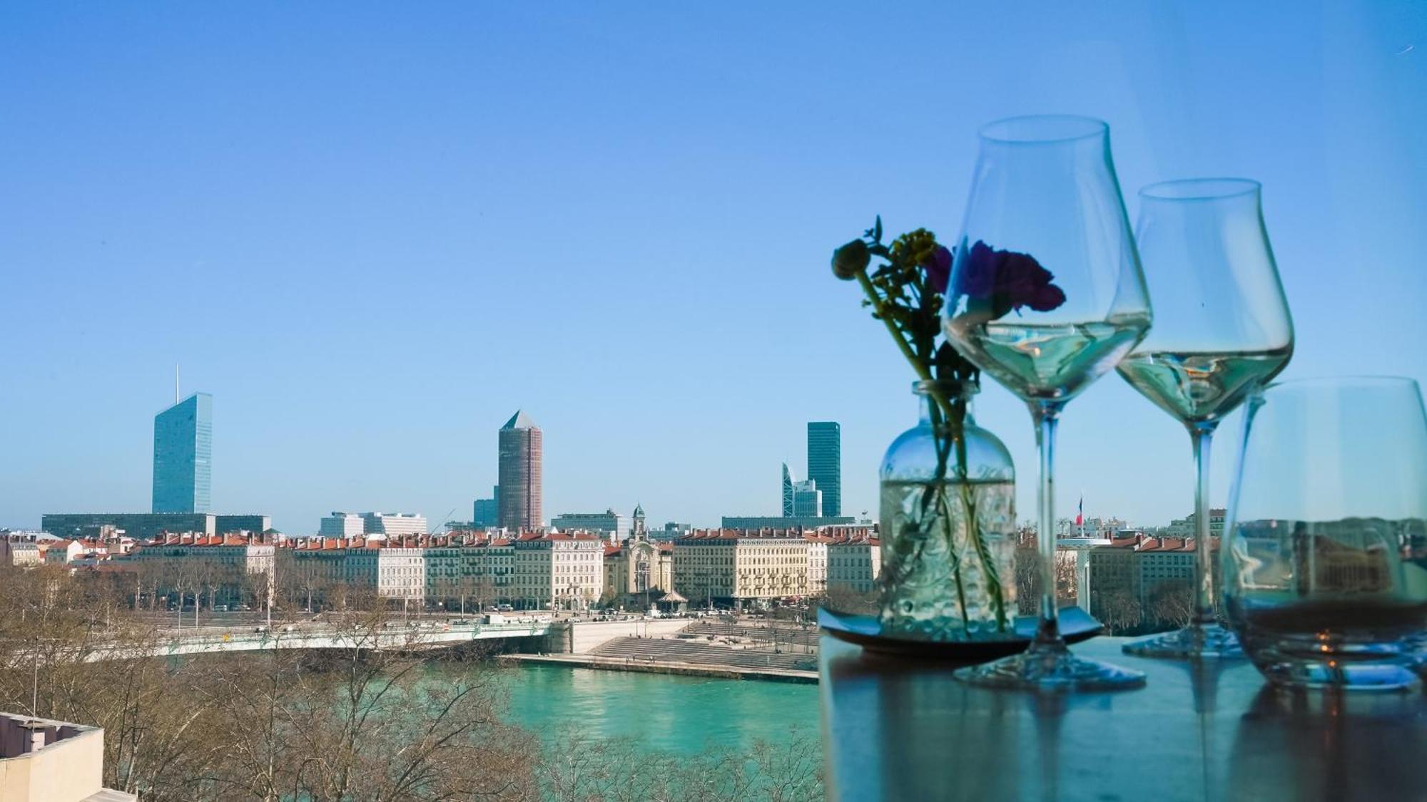 Sofitel Lyon Bellecour Hotel Luaran gambar View of Vienna