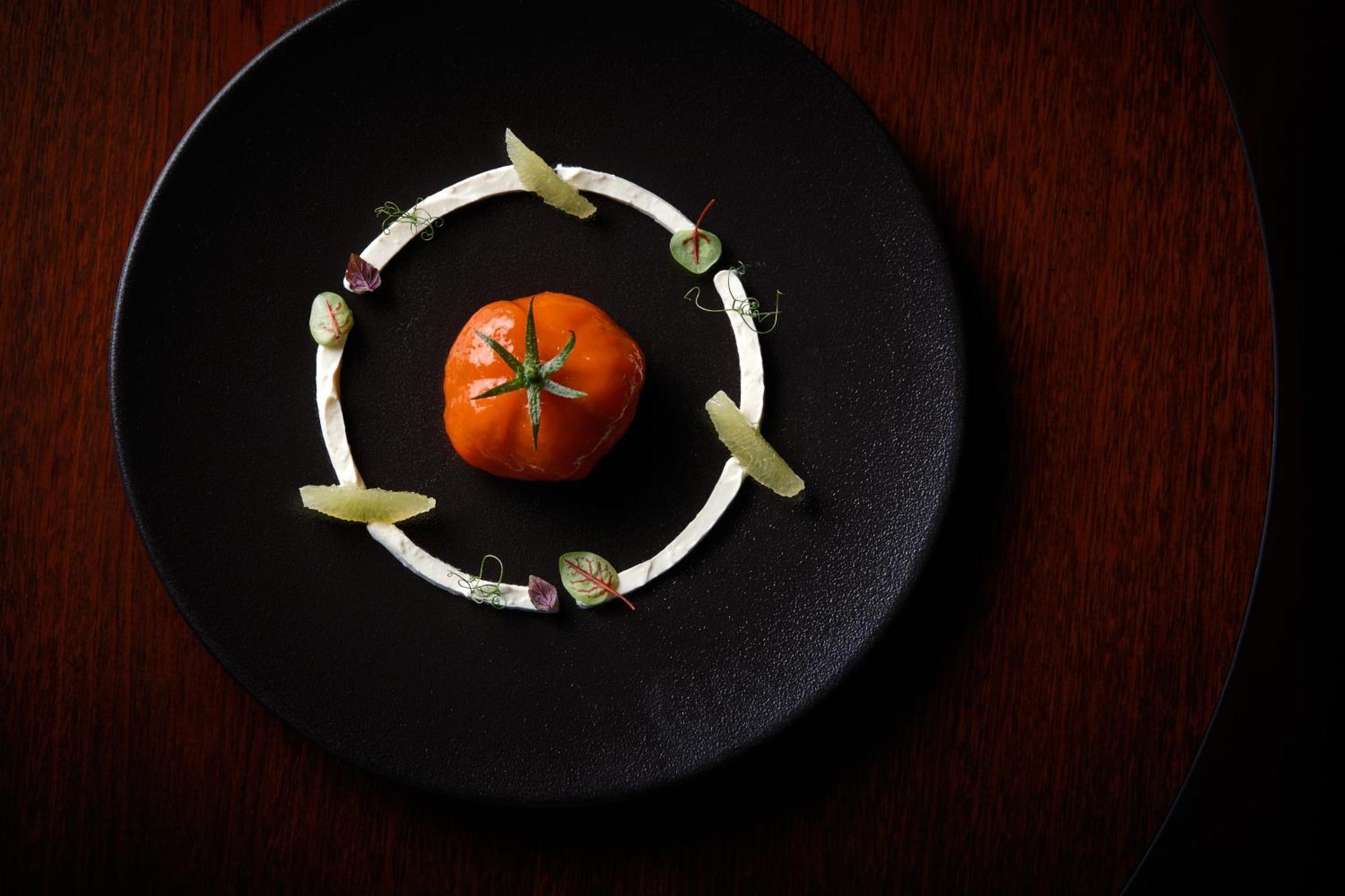 Sofitel Lyon Bellecour Hotel Luaran gambar A tomato prepared for serving